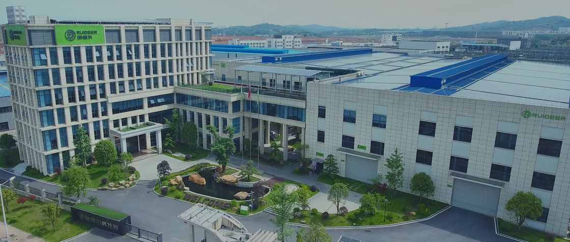 Langlebiger Hochtemperatur-Vakuumöfen mit großer Lastkapazität von 50-2500 kg und Endvakuum von 3 67*10-3 Pa