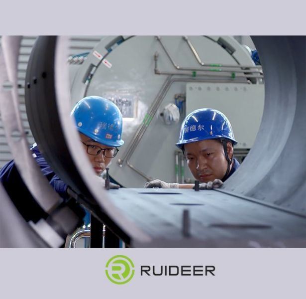 Maximale Beladung von 1500 kg Hochtemperatur-Vakuum-Sinterofen mit max. Arbeitstemperatur von 1550 °C