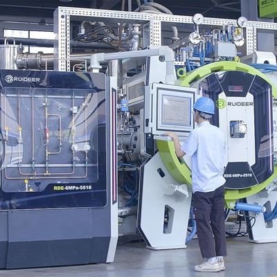 Anpassungsfähige Kammergröße Vakuumdrucköfen für vielseitige Anwendungen Horizontale Typstruktur
